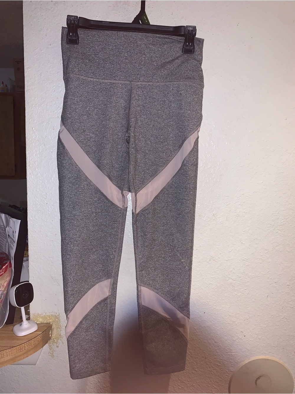 aerie Gray Leggings with Pale Pink Mesh Accents